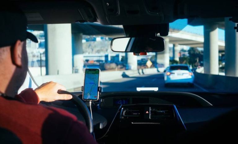 Unauthorized rideshare signs